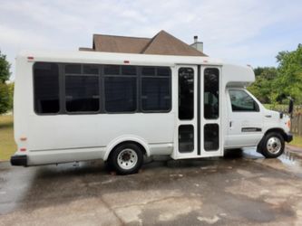 2000 Ford Econoline Wagon