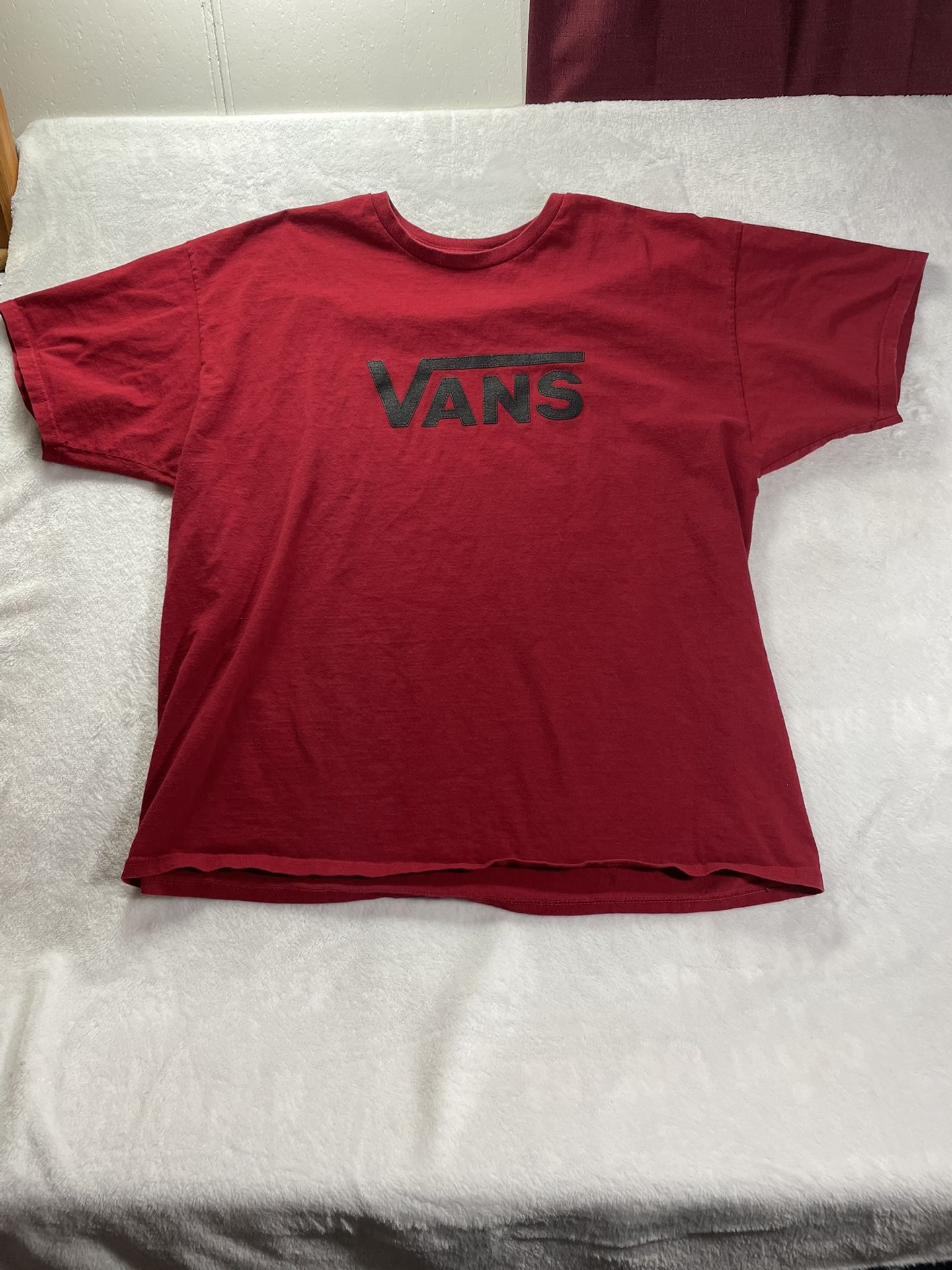 Vans Adult XXL Red Short Sleeve Shirt