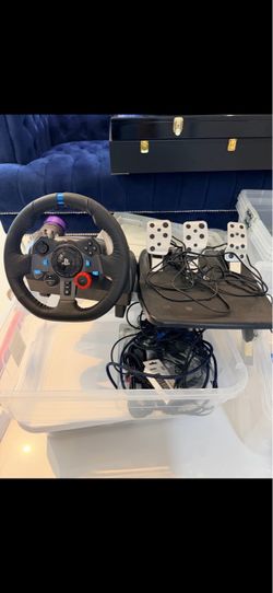 Logitech G29 Driving Force Racing Wheel and Floor Pedals.  Rarely used. Compatible with PS5.