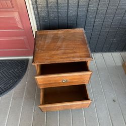 End Table/night Stand