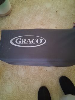 Graco Play Pin