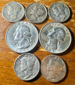 Lot of 7 Vintage US Silver Coins