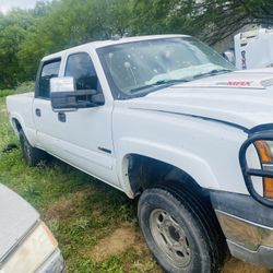 Chevy 2500  Full Part Out 6.0 