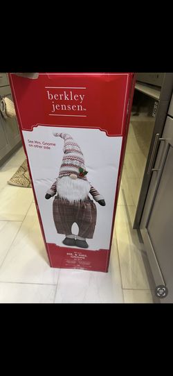 Mr And Mrs Christmas Gnomes