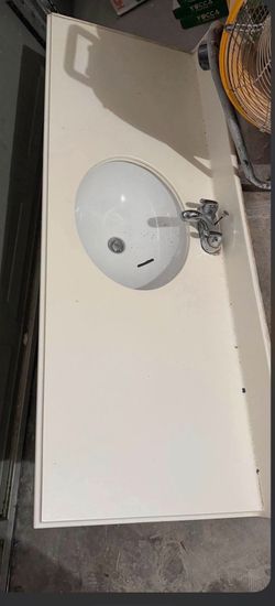 Free     Bathroom sink with faucets in Oceanside