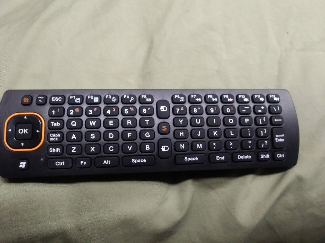 Wireless air mouse remote/ keyboard