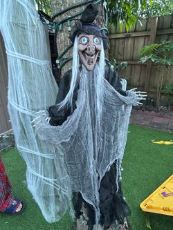 Animated Halloween Witch