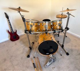 6 piece maple complete drum set Peace Zildjian ZBT cymbals cage new throne $675 cash in Upland 91784
