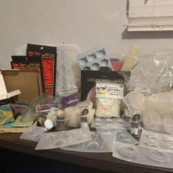 Crafting/Cosplay-Resin Molds, Box of Dyes, Mica Powders, Confetti/glitter