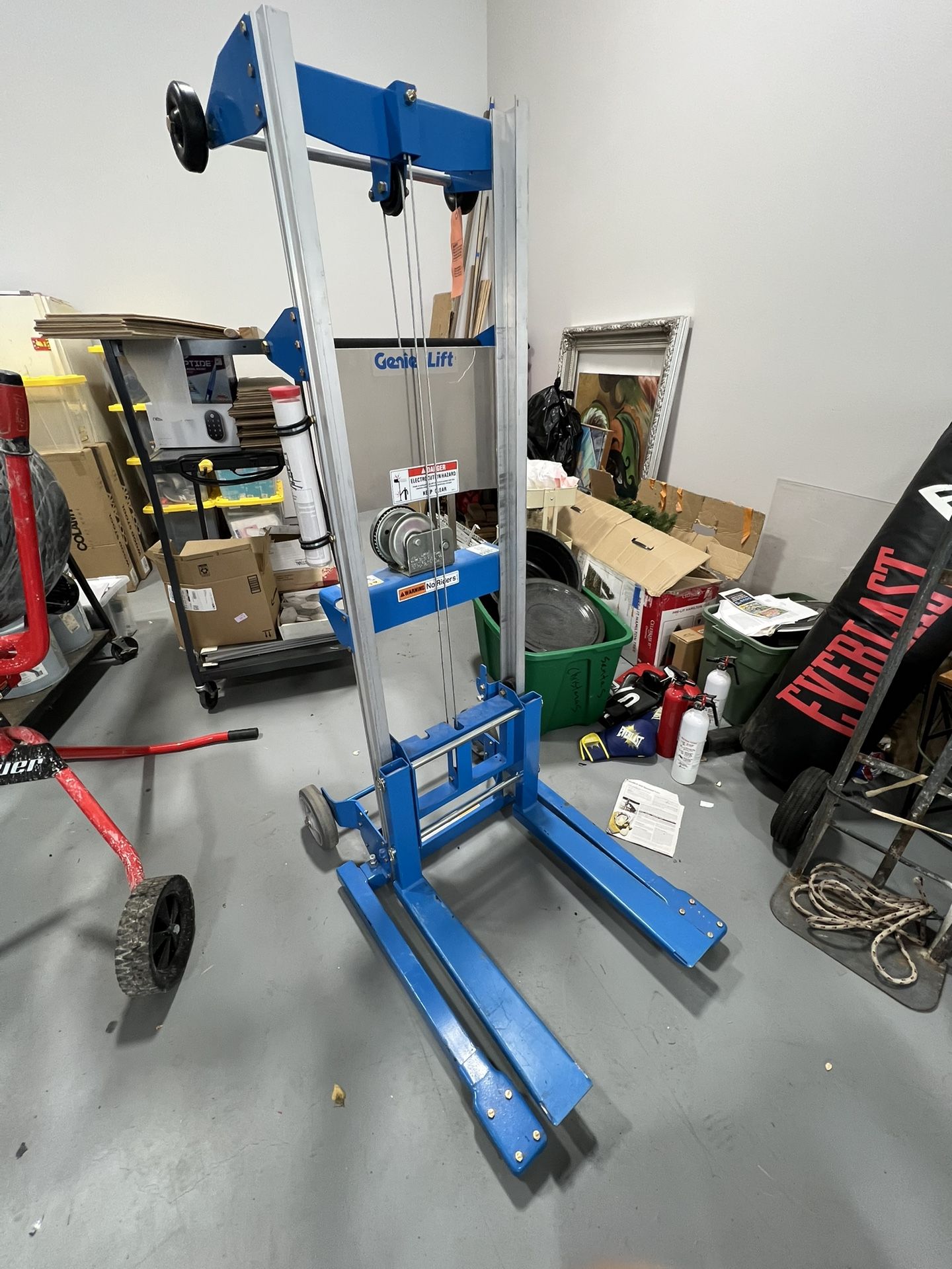 Genie Lift 500lb Capacity