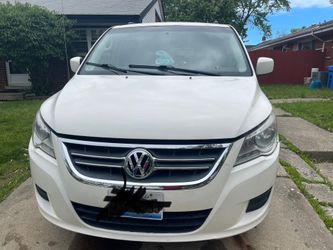 2009 Volkswagen Routan