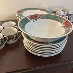 8 Pc Gibson Christmas Serving Set