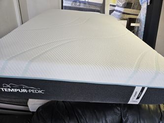 Mattress and box spring full size