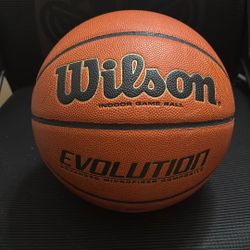 Wilson Evolution Basketball (pickup Only)