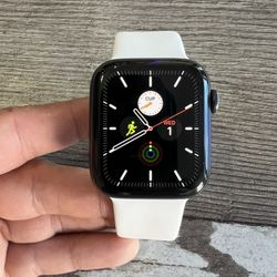Apple Watch Series 5 44MM GPS + Cellular 