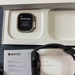 Apple Watch Ultra 2 49mm Titanium.
