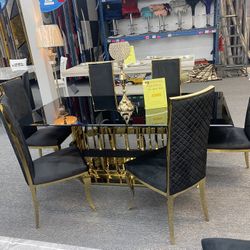 7 Pc Dinning Table $1,999