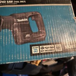 18 V LXT Reciprocating Saw