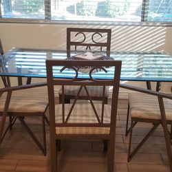 Kitchen Table and 4 Chairs 