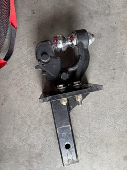 Heavy duty trailer hitch