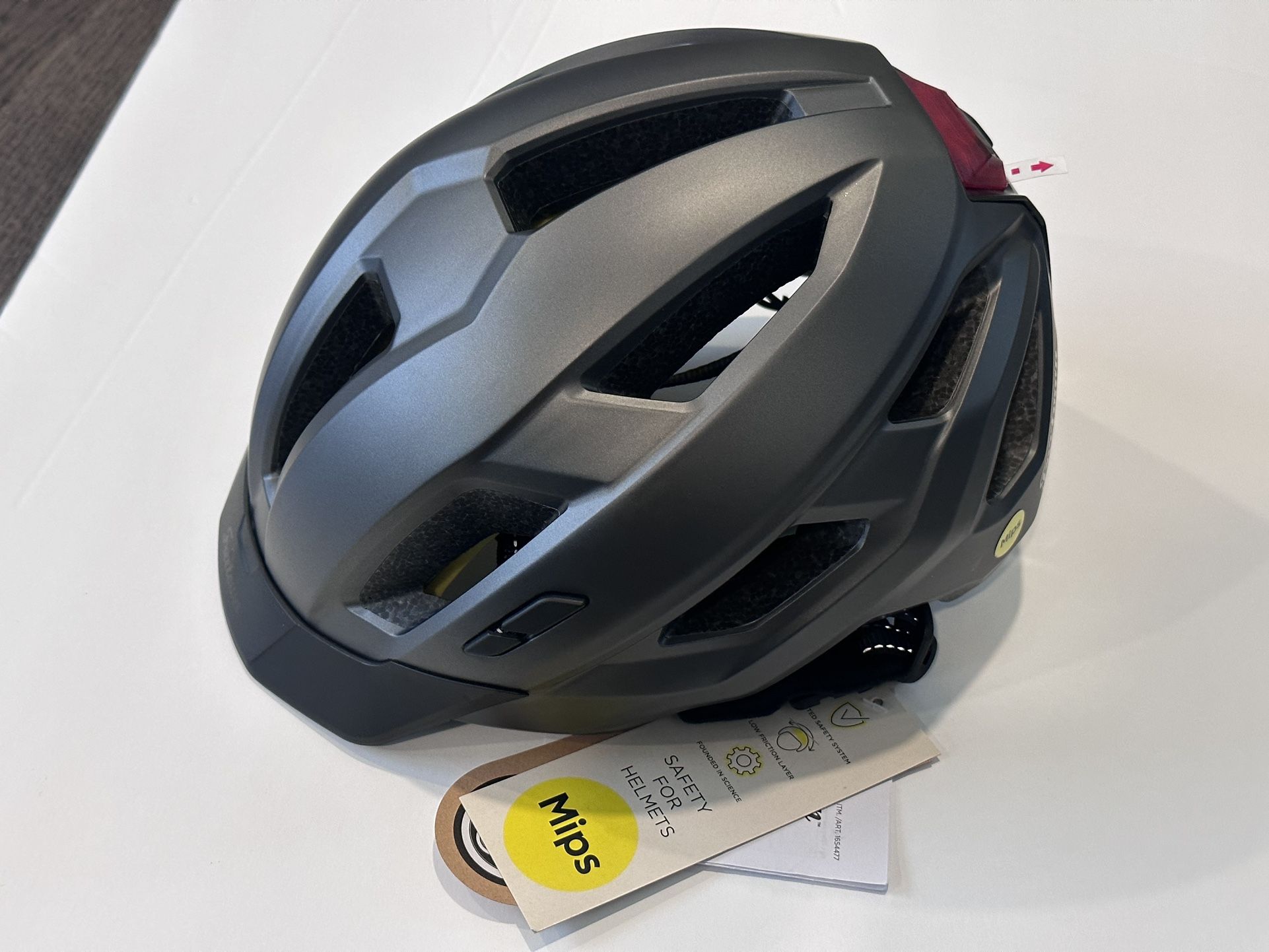 New Lumière 3 Freetown Gray Bicycle Helmet w/ Rear Light Dark Gray Size 53-60cm Mips Universal Adult