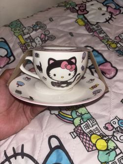 Hello Kitty Halloween Teacup Set