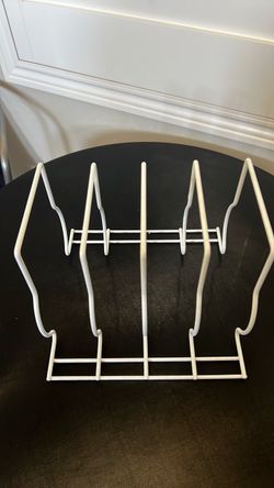 White Rubber Coated Metal Freestanding Pan Organizer Rack Holds 5 Pans 10X10X8”