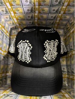 31 hats brand new HEIST Edition