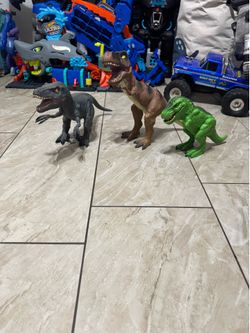 Kids Plastic Dinosaur Toys Bundle - T-Rex Figures