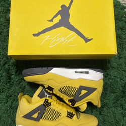 Jordan 4 Retro Lighting 2021