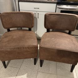 Sitting Chairs Set