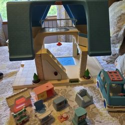 Vintage Little Tikes Dollhouse 