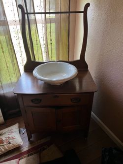 Vintage wood washstand