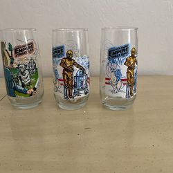 Vintage Burger King  Star Wars The Empire Strikes  Back 1980 3 Glasses 2 R2-D2 C-3P0 1 Luke Skywalker Never Used