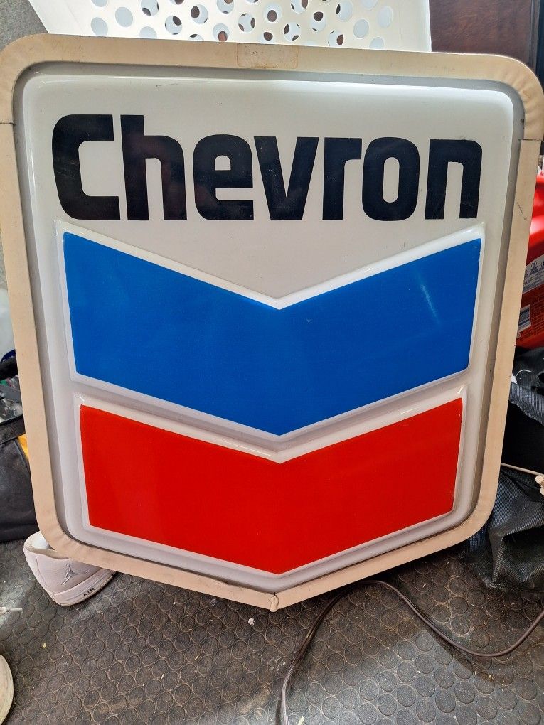 Lighted Chevron Sign
