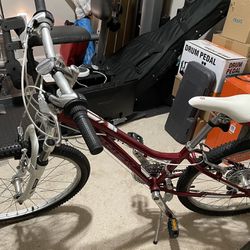 Trek 24” - Model MT220 Mountain bike