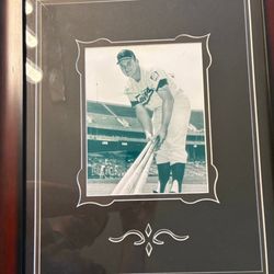 Signed Harmon Killebrew Minnesota Twins Framed Photo - Hall of Famer Holding Bats - Excellent Condition