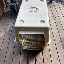 Large dog kennel 36” x 24” x 26”