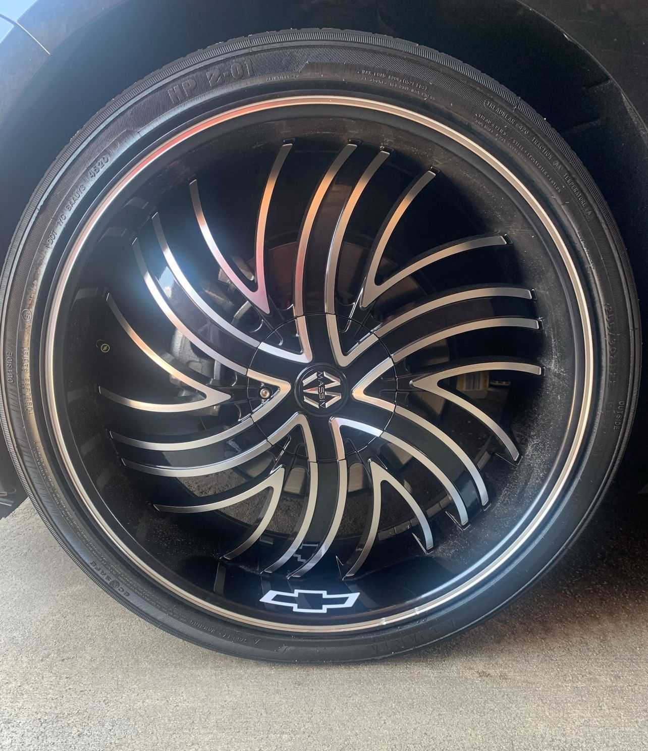 Massiv Tsumani 924 Wheel 22x8.5 5x112 5x4.5 (5x114.3) Black Machined 38MM 