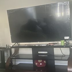 70 Inch Tv  $300