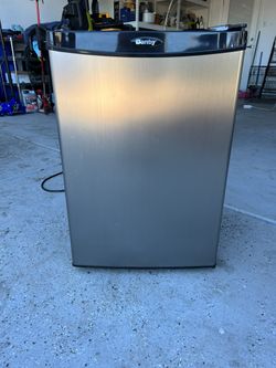 Mini Fridge