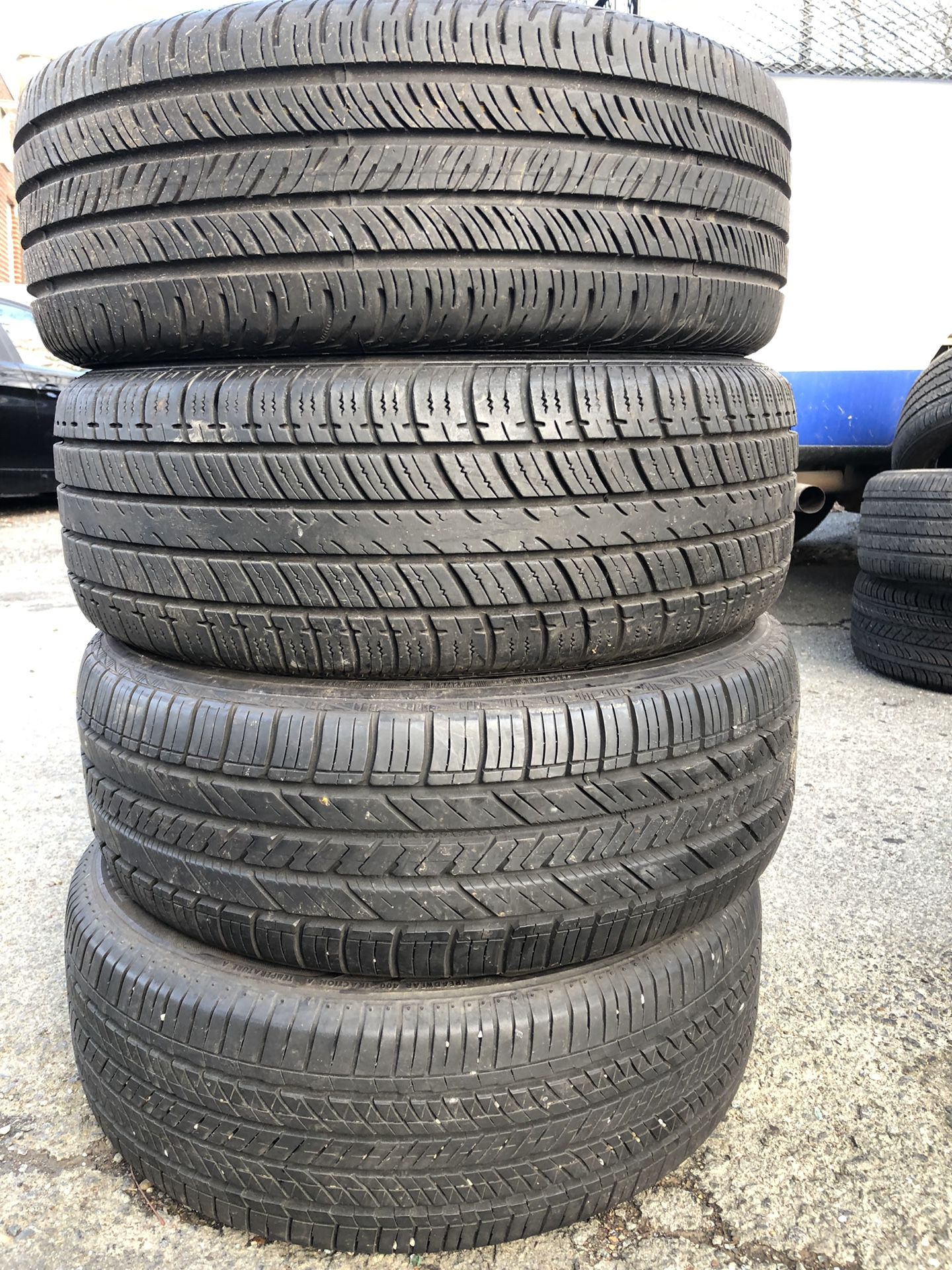 Set 4 used tire 205/55R16 Goodyear HANKOOK Continental UNIROYAL set 4 used tire $110 4 llantas usadas 205/55R16 Goodyear HANKOOK Continental