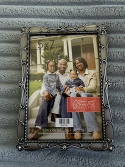 Assorted Picture Frames
