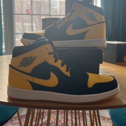 Air Jordan Retro 1 “New Love 2017”