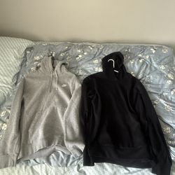 Nike hoodies (read Description)