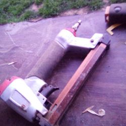 Upholstery Stapler (Air)