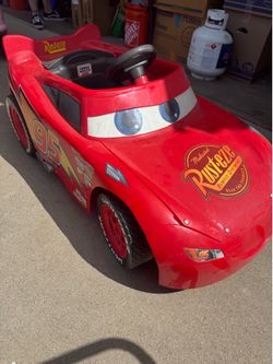 Power Wheels Lightning McQueen