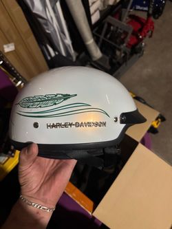 Harley-Davidson Half Helmet White Feather pinstripe mint condition with gloves and goggles