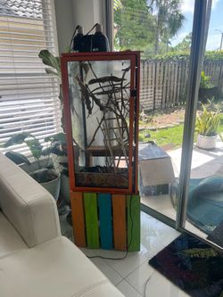 Reptile tank