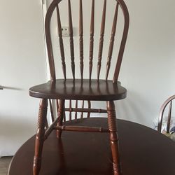 Round Table 4 Chairs Wood